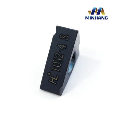 容易な取り付けと優れたねじ切り性能を実現する、高速精密溝入れ超硬インサート